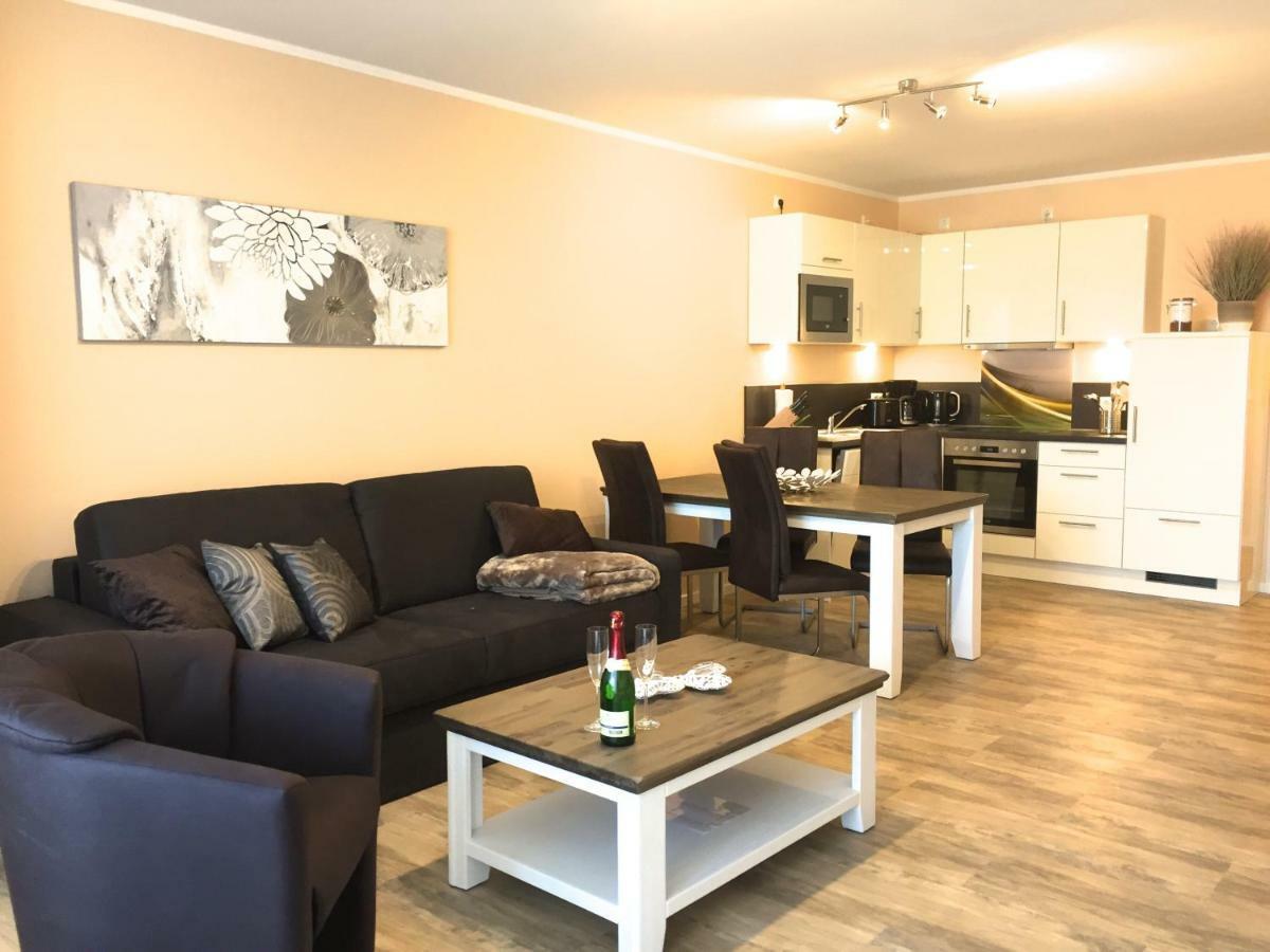Ferienwohnung Müritz-Brise Waren  Exterior foto