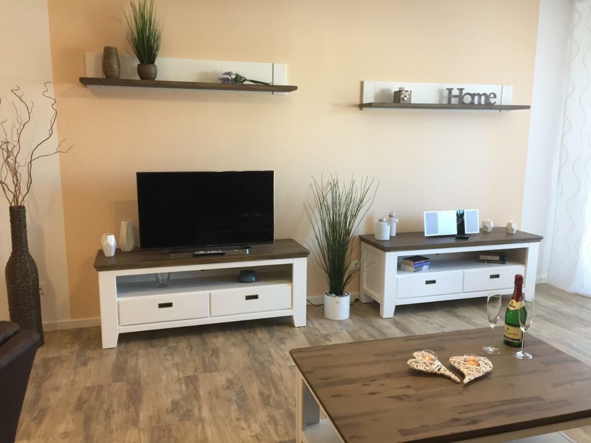 Ferienwohnung Müritz-Brise Waren  Exterior foto